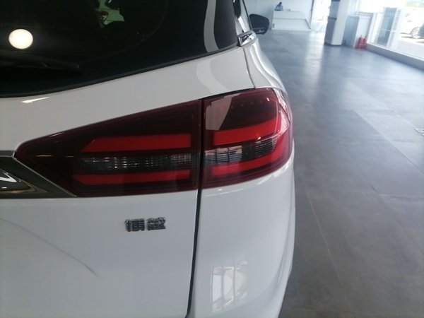 Geely Auto Emgrand X7 Sport 2018, 50000 км, за 7383 USD - фото 7