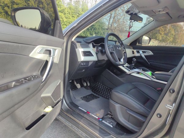 Geely Emgrand X7 Sport 2018, 47600 км, за 4597 USD - фото 17