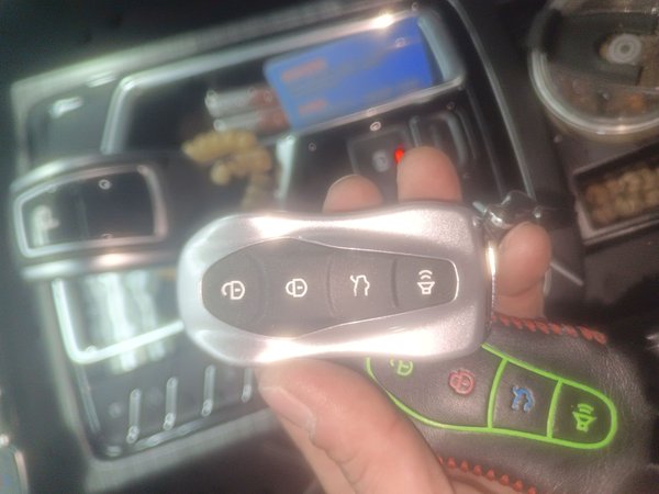 Geely Emgrand X7 Sport 2020, 45199 км, за 10331 USD - фото 9