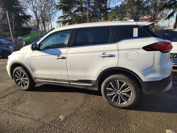Geely Emgrand X7 Sport 2020, 92500 км, за 7741 USD
