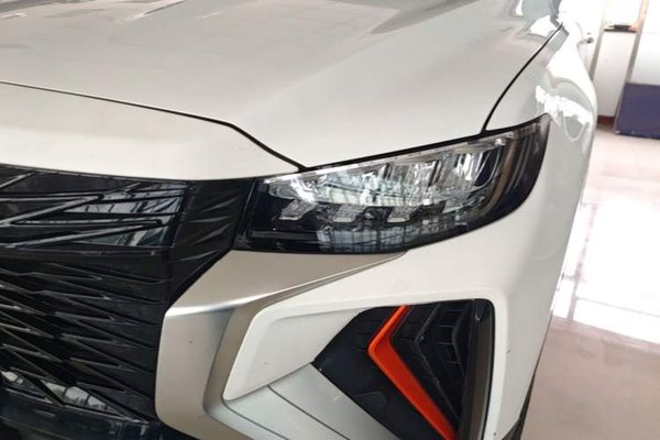Geely Auto Emgrand X7 Sport 2022, 75400 км, за 8900 USD - фото 8