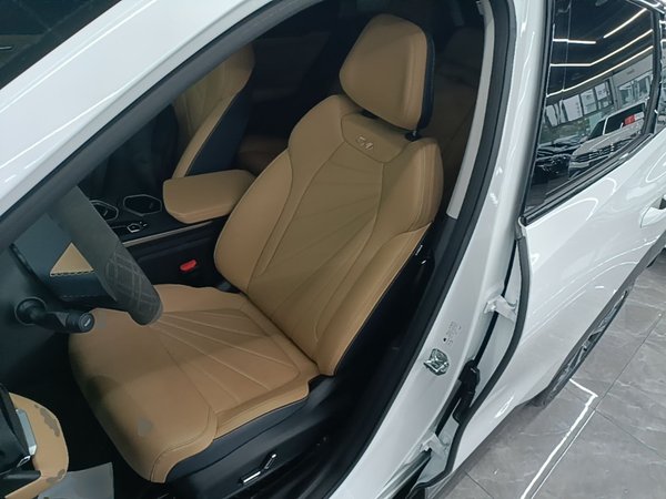 Geely Auto FX11 2023, 23900 км, за 13949 USD - фото 18