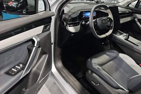 Geely Auto FX11 2024, 10700 км, за 14605 USD - фото 19