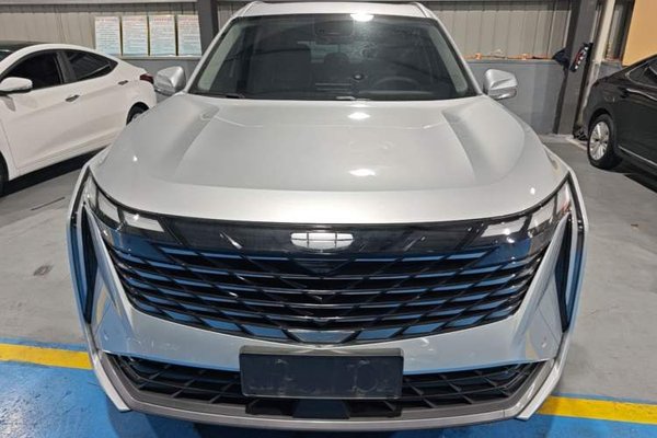 Geely Auto FX11 2024, 10700 км, за 14605 USD