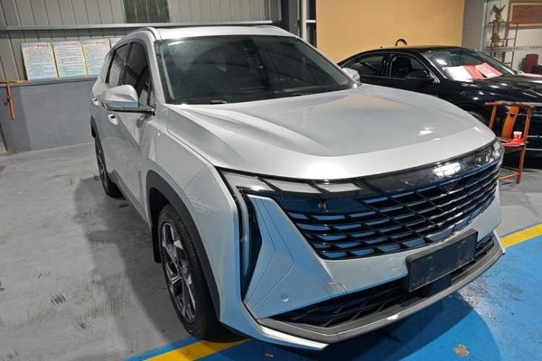 Geely Auto FX11 2024, 10700 км, за 14605 USD