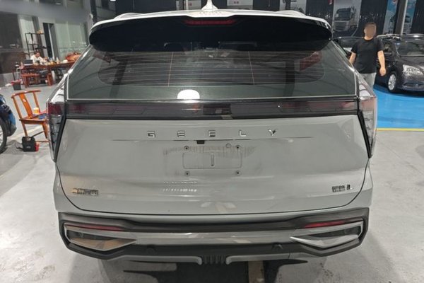 Geely Auto FX11 2024, 10700 км, за 14605 USD