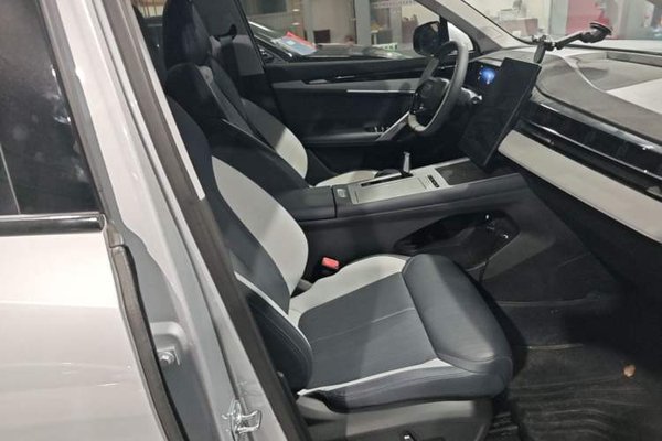 Geely Auto FX11 2024, 10700 км, за 14605 USD - фото 23