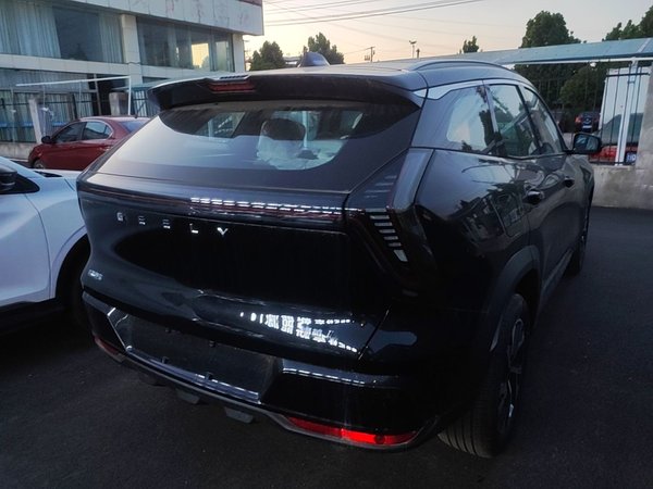 Geely Auto FX11 2025, 100 км, за 14824 USD - фото 6