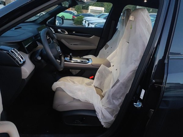 Geely Auto FX11 2025, 100 км, за 14824 USD - фото 18