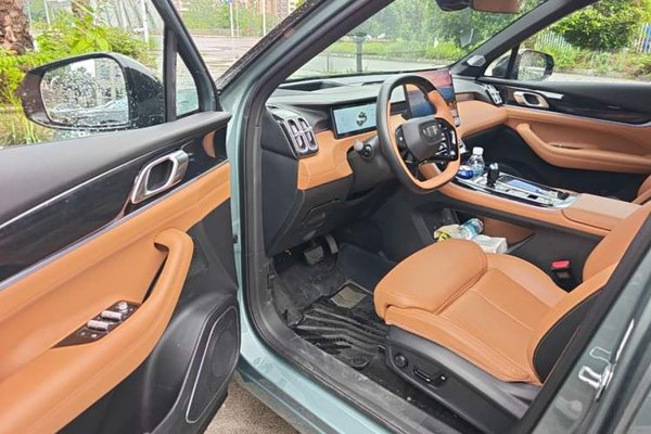 Geely Auto FX11 2025, 5699 км, за 15418 USD - фото 19
