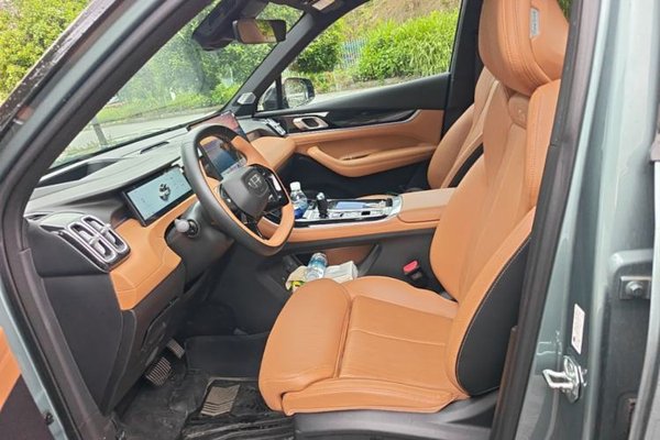 Geely Auto FX11 2025, 5699 км, за 15418 USD - фото 18