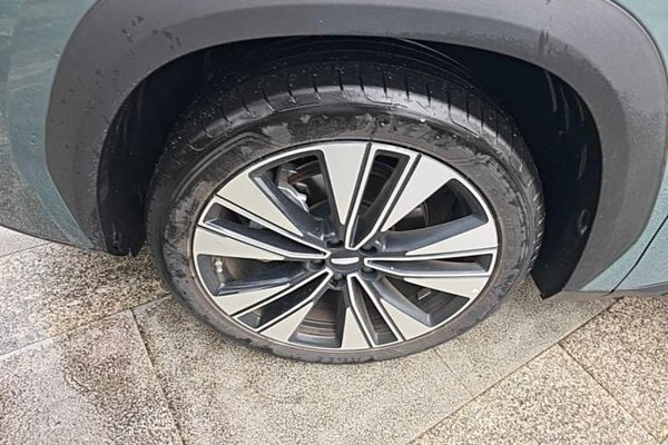 Geely Auto FX11 2025, 5699 км, за 15418 USD - фото 8