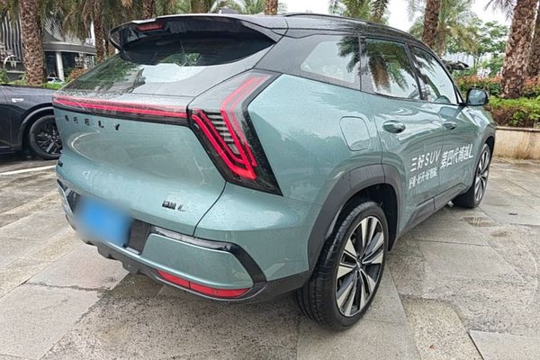 Geely Auto FX11 2025, 5699 км, за 15418 USD - фото 6