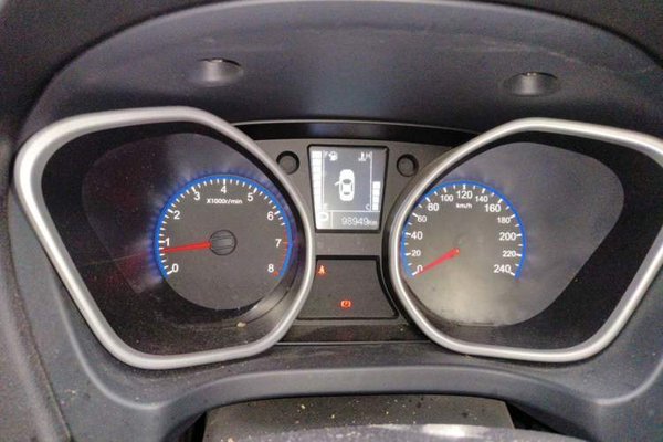 Geely Auto GX7 2015, 98900 км, за 2952 USD - фото 19