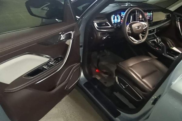 Geely Auto Jiajie 2021, 56800 км, за 9409 USD - фото 19