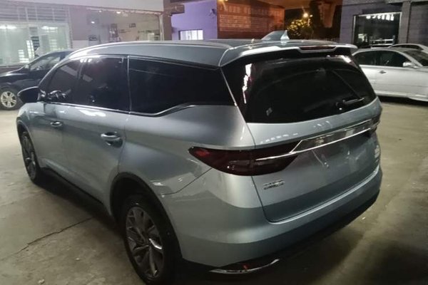 Geely Auto Jiajie 2021, 56800 км, за 9409 USD