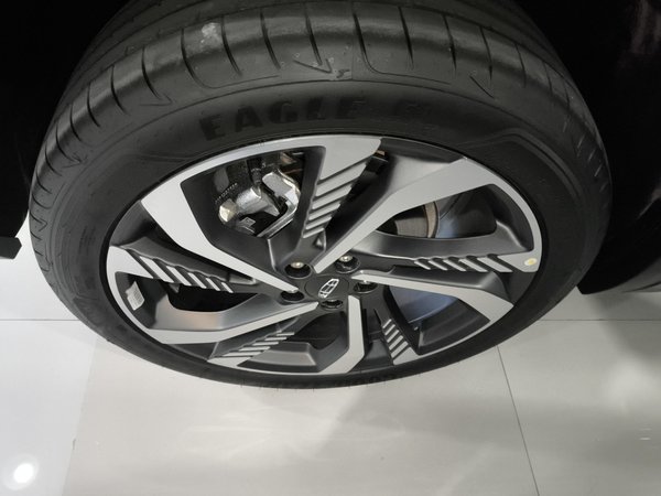 Geely Monjaro L 2021, 1500 км, за 21155 USD - фото 10