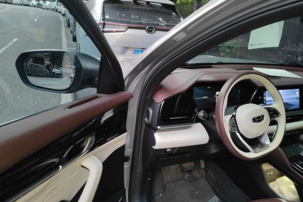 Geely Auto Monjaro L 2021, 46500 км, за 15763 USD - фото 16