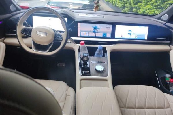 Geely Auto Monjaro L 2025, 13600 км, за 18689 USD - фото 10