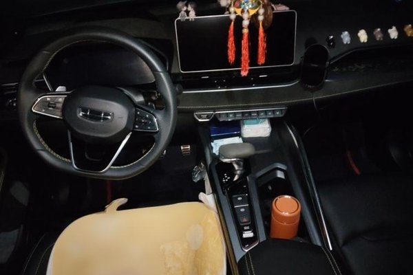 Geely Auto Preface 2021, 31300 км, за 9344 USD - фото 9