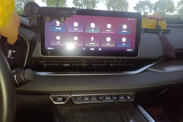 Geely Auto Preface 2021, 63900 км, за 13866 USD - фото 12
