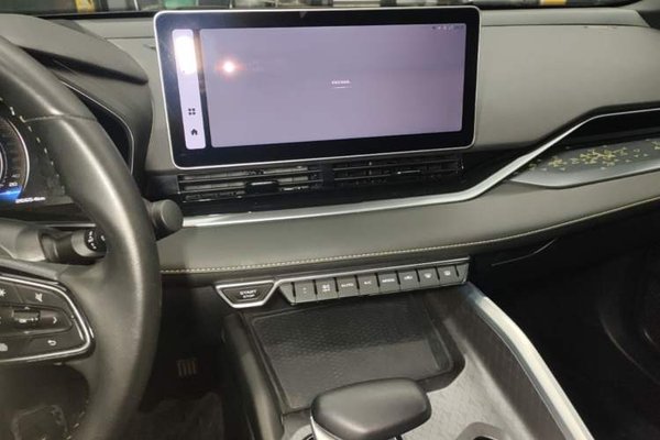 Geely Auto Preface 2023, 26600 км, за 10987 USD - фото 21