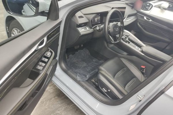Geely Auto Preface 2023, 26600 км, за 10987 USD - фото 24