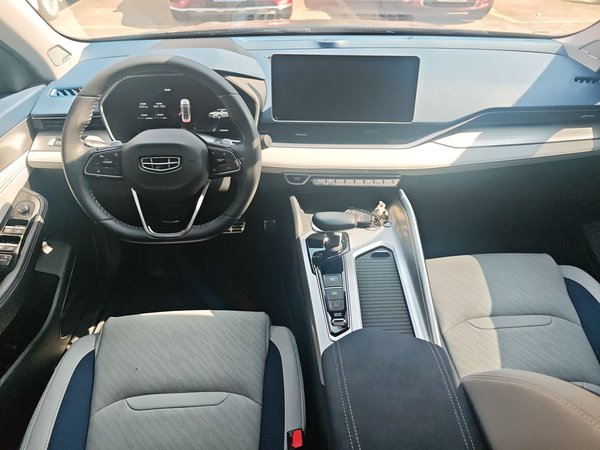 Geely Preface 2023, 41000 км, за 14302 USD - фото 10