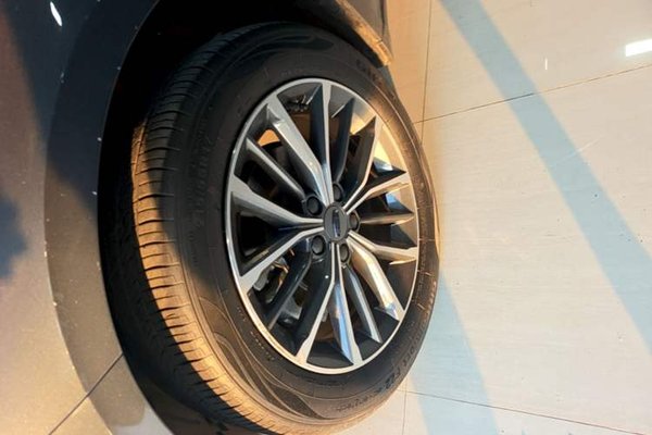 Geely Auto Preface 2023, 27100 км, за 12097 USD - фото 10