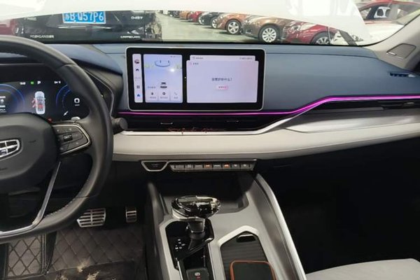 Geely Auto Preface 2023, 35000 км, за 11969 USD - фото 16