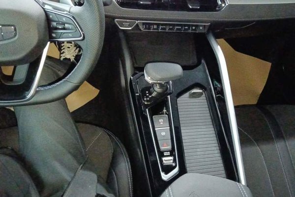 Geely Auto Preface 2025, 7800 км, за 15420 USD - фото 17