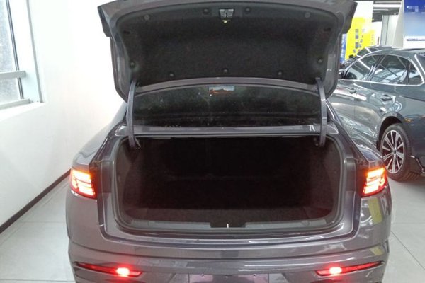 Geely Auto Preface 2025, 7800 км, за 15420 USD - фото 22