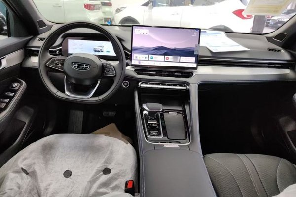 Geely Auto Preface 2026, 100 км, за 14333 USD - фото 12