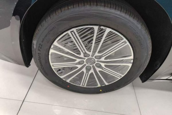 Geely Auto Preface 2026, 100 км, за 14333 USD - фото 10