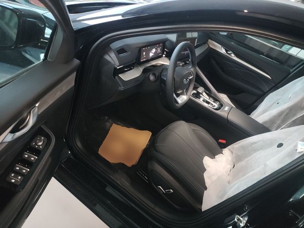Geely Auto Preface 2026, 100 км, за 13918 USD - фото 19