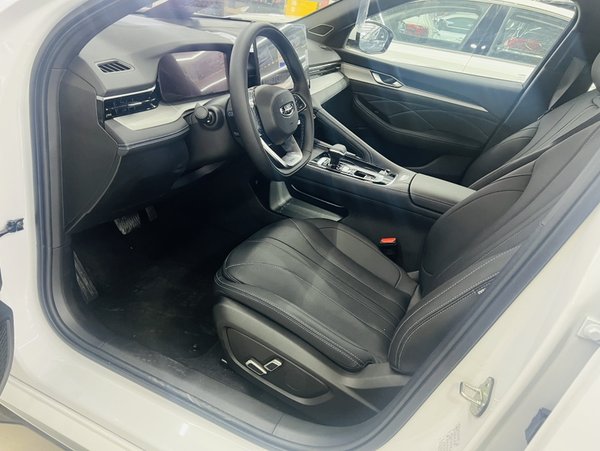 Geely Auto Preface 2026, 900 км, за 16074 USD - фото 11