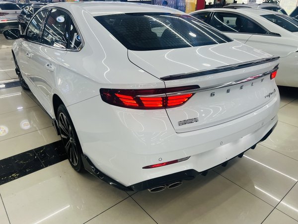 Geely Auto Preface 2026, 900 км, за 16074 USD