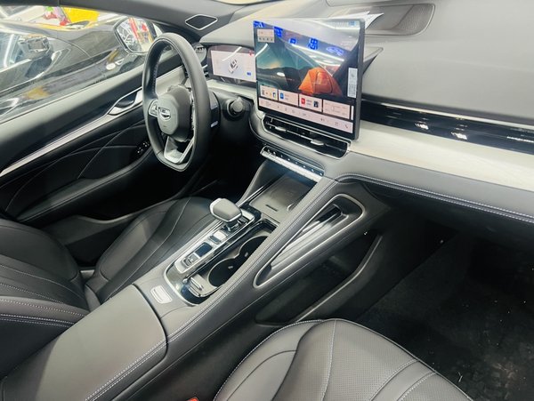 Geely Auto Preface 2026, 900 км, за 16074 USD - фото 20