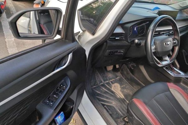 Geely Auto Vision X3 2021, 115000 км, за 7805 USD - фото 19