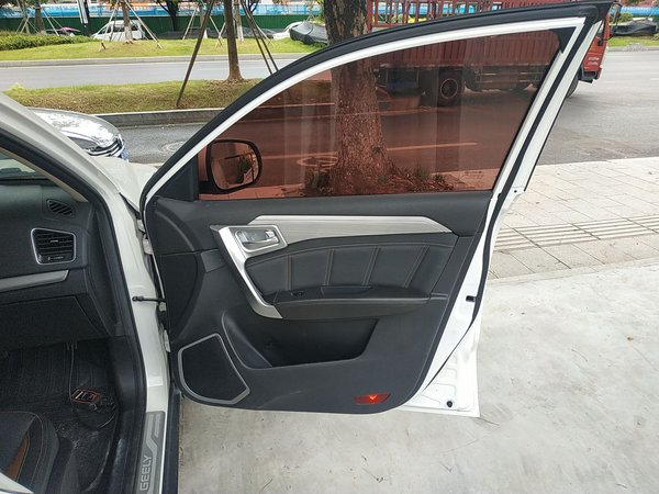 Geely Vision X6 2016, 87200 км, за 4922 USD - фото 24