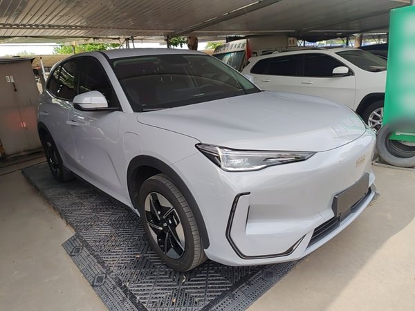 Geely Galaxy E5 2024, 41600 км, за 13175 USD