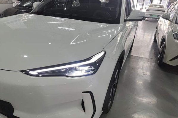 Geely Galaxy E5 2024, 35100 км, за 13530 USD - фото 9