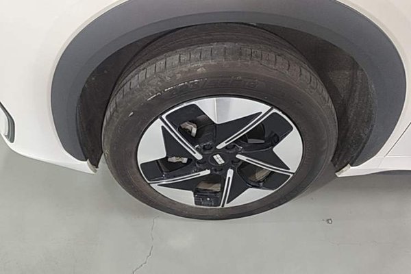 Geely Galaxy E5 2024, 35100 км, за 13530 USD - фото 8