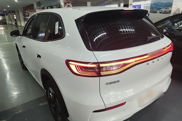 Geely Galaxy E5 2024, 35100 км, за 13530 USD