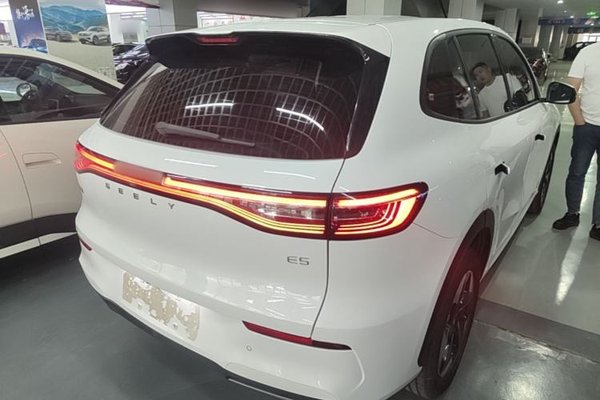 Geely Galaxy E5 2024, 35100 км, за 13530 USD - фото 6