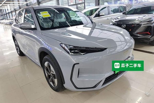 Geely Galaxy E5 2026, 100 км, за 14942 USD