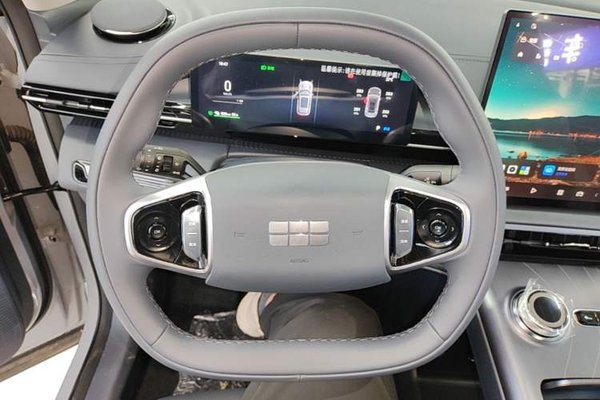 Geely Galaxy E5 2026, 100 км, за 14942 USD - фото 13
