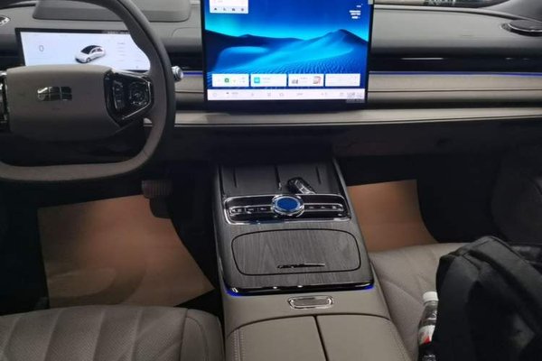 Geely Galaxy Galaxy 8 2025, 6500 км, за 21384 USD - фото 15
