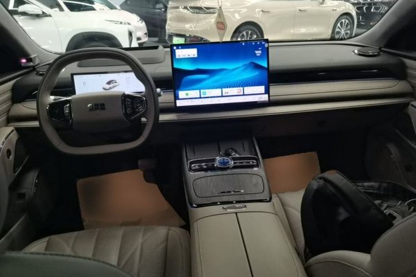 Geely Galaxy Galaxy 8 2025, 6500 км, за 21384 USD - фото 12