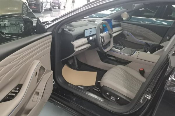 Geely Galaxy Galaxy 8 2025, 6500 км, за 21384 USD - фото 18